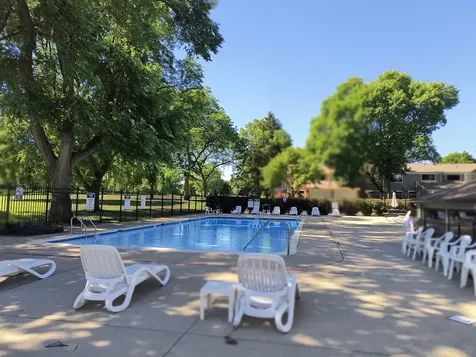 1432 Picadilly Circle Mount Prospect IL 60056