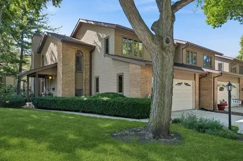 1432 Picadilly Circle Mount Prospect IL 60056