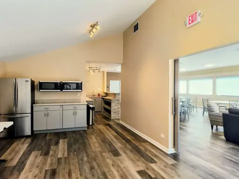 1432 Picadilly Circle Mount Prospect IL 60056