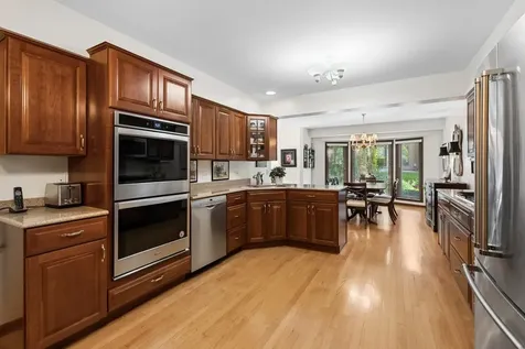 1432 Picadilly Circle Mount Prospect IL 60056
