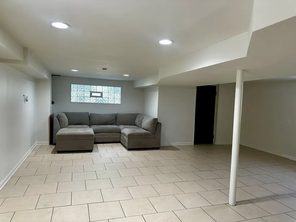 3147 Sunnyside Avenue Brookfield IL 60513