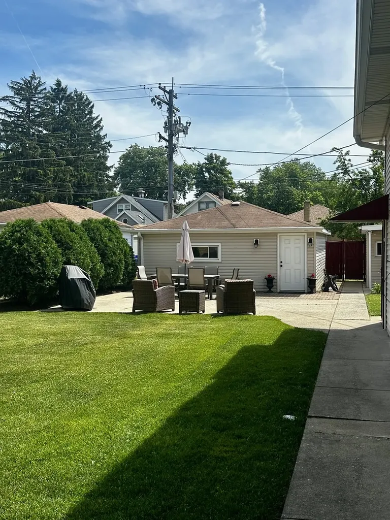 3147 Sunnyside Avenue Brookfield IL 60513