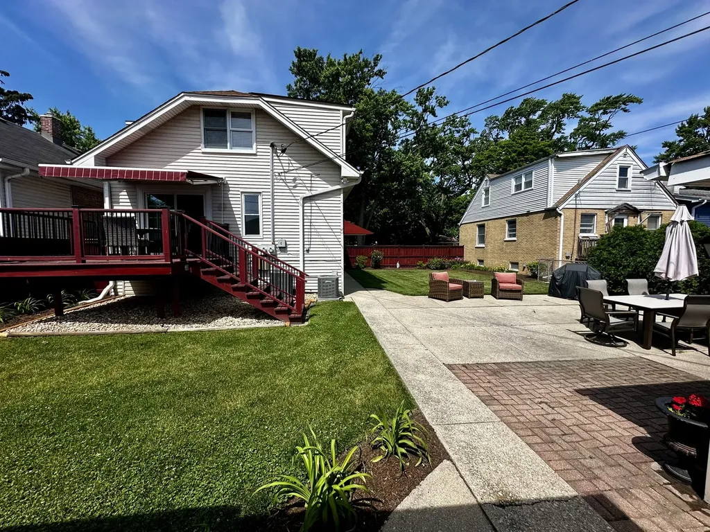 3147 Sunnyside Avenue Brookfield IL 60513