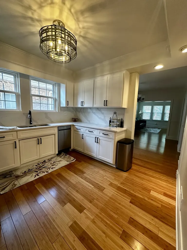 3147 Sunnyside Avenue Brookfield IL 60513