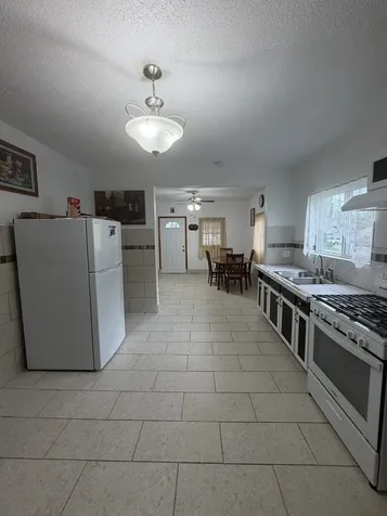 826 Prairie Avenue Kewanee IL 61443