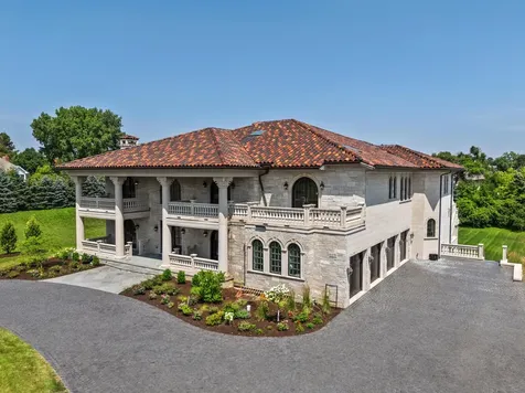 6413 South County Line Road Burr Ridge IL 60527