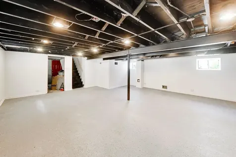 5718 North Parkside Avenue Chicago IL 60646