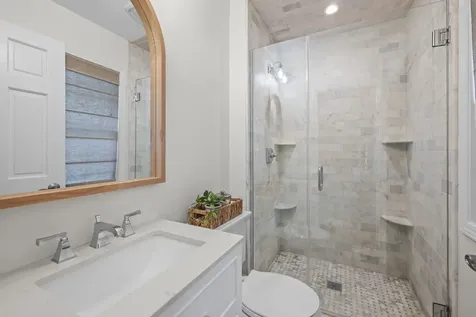 1005 West Firestone Drive Hoffman Estates IL 60192