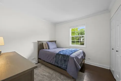 1005 West Firestone Drive Hoffman Estates IL 60192