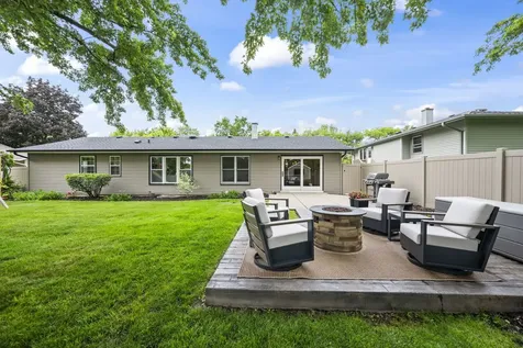1005 West Firestone Drive Hoffman Estates IL 60192
