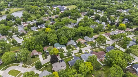 1005 West Firestone Drive Hoffman Estates IL 60192