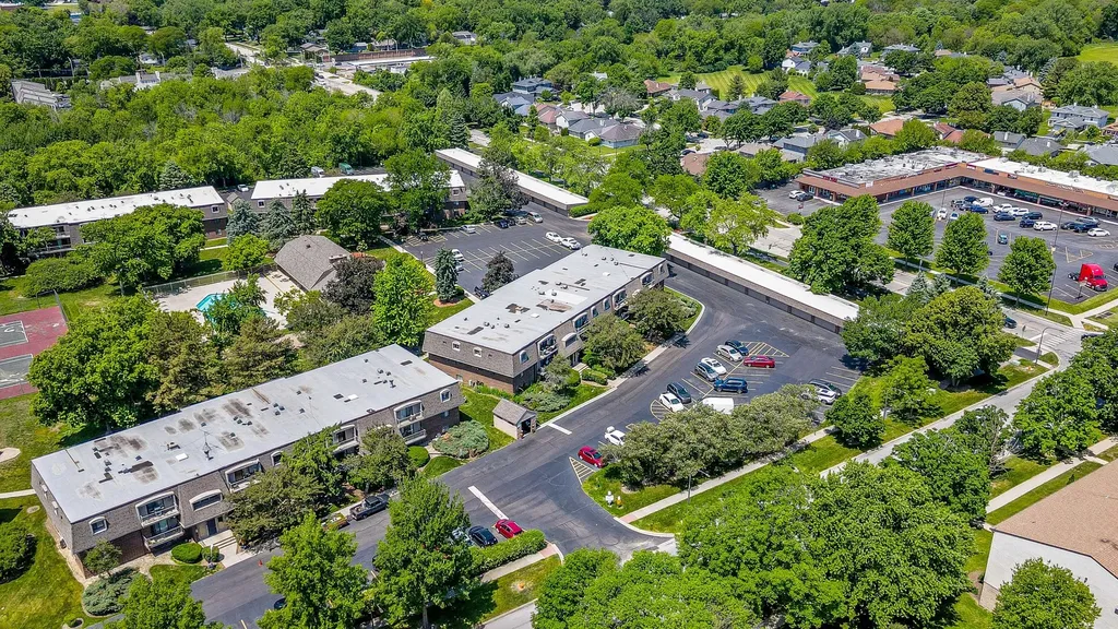 208 East Bailey Road Naperville IL 60565