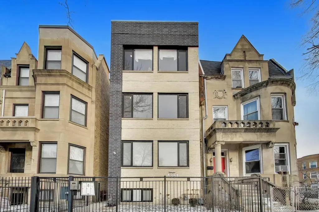 4351 South Vincennes Avenue Chicago IL 60653