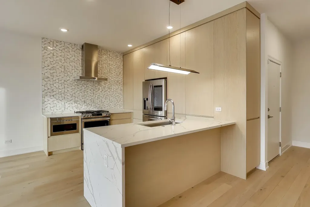 4351 South Vincennes Avenue Chicago IL 60653