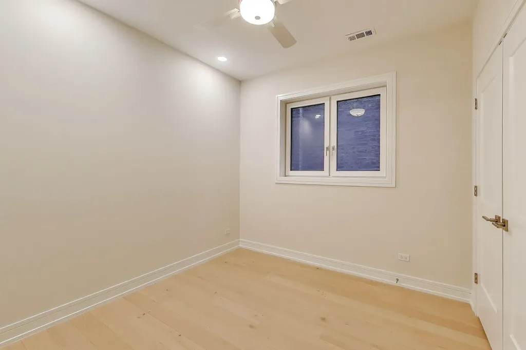 4351 South Vincennes Avenue Chicago IL 60653
