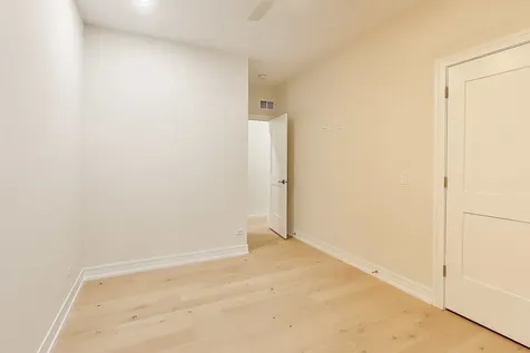 4351 South Vincennes Avenue Chicago IL 60653