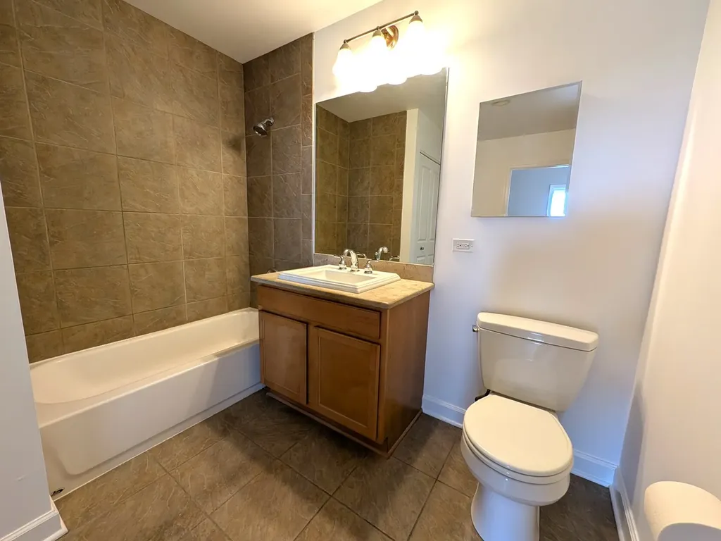 100 East 14th Street Chicago IL 60605