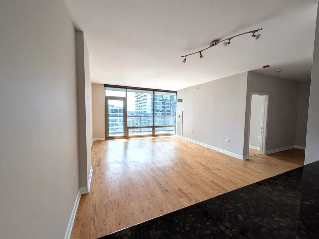 100 East 14th Street Chicago IL 60605