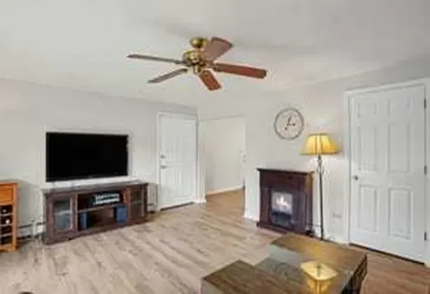 11115 South 84th Avenue Palos Hills IL 60465