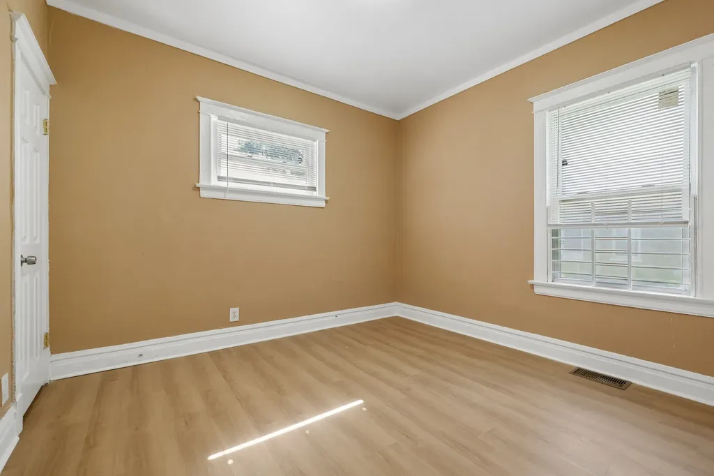 7545 South Ridgeland Avenue Chicago IL 60649