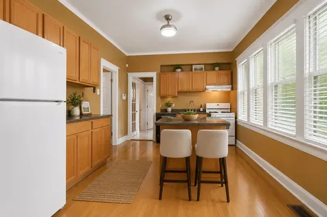 7545 South Ridgeland Avenue Chicago IL 60649