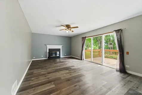 1598 Saint Andrews Circle Elgin IL 60123