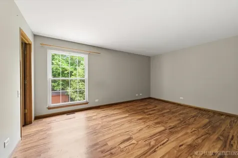 1598 Saint Andrews Circle Elgin IL 60123