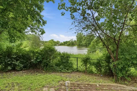 1598 Saint Andrews Circle Elgin IL 60123