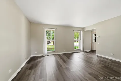 1598 Saint Andrews Circle Elgin IL 60123