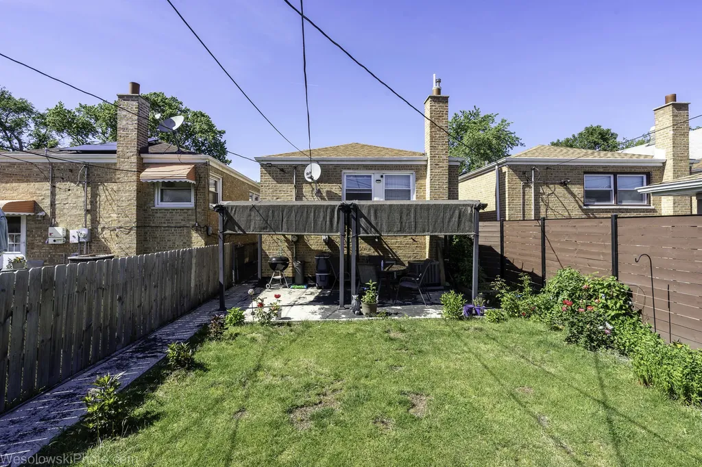 3237 West 38th Place Chicago IL 60632