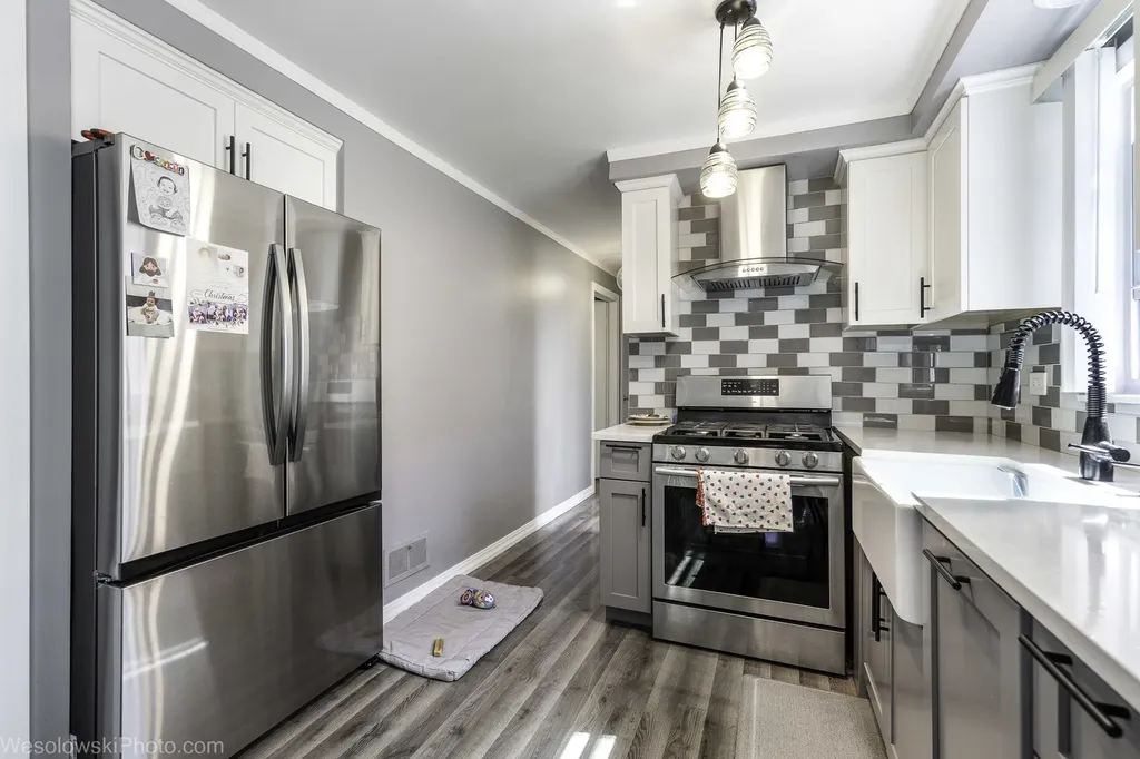 3237 West 38th Place Chicago IL 60632