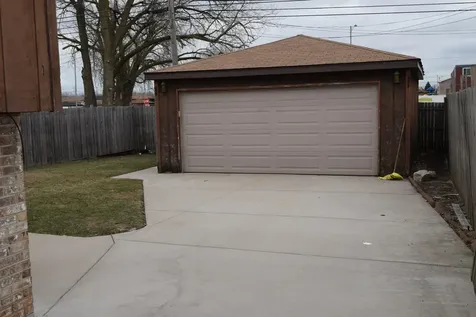 431 Hoxie Avenue Calumet City IL 60409