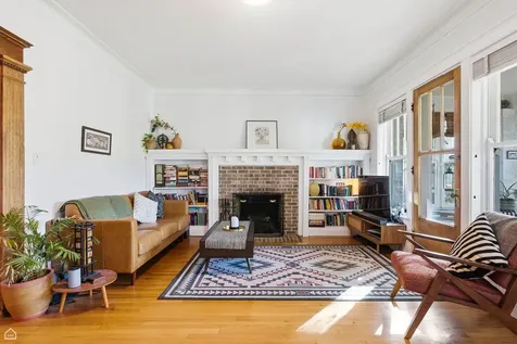 5321 South Woodlawn Avenue Chicago IL 60615