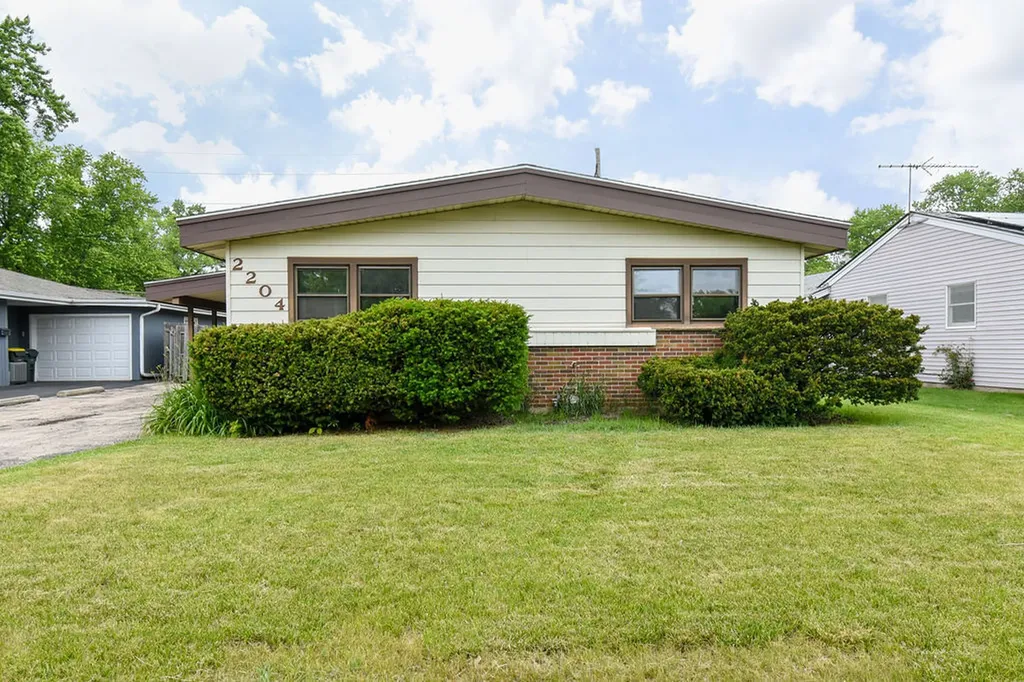 2204 West Central Road Rolling Meadows IL 60008