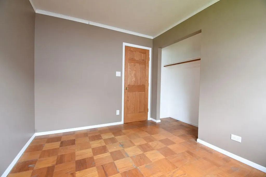 2204 West Central Road Rolling Meadows IL 60008