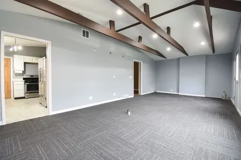 2204 West Central Road Rolling Meadows IL 60008