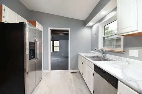 2204 West Central Road Rolling Meadows IL 60008