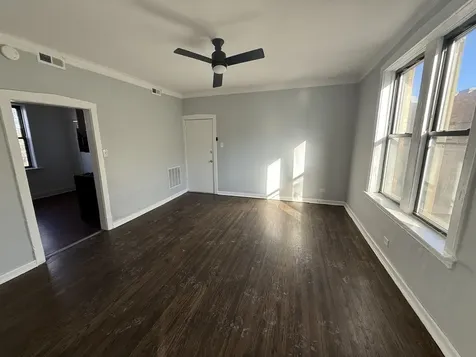 1024 East Hyde Park Boulevard Chicago IL 60615