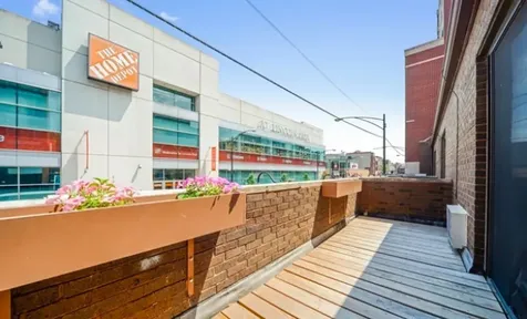 2660 North Halsted Street N Chicago IL 60614