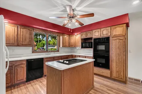 3300 35TH Avenue Moline IL 61265