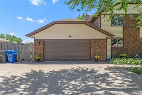 3300 35TH Avenue Moline IL 61265