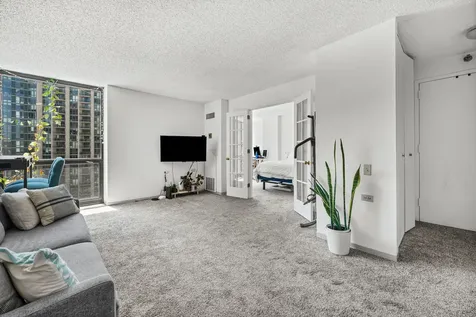 1122 North Clark Street Chicago IL 60610