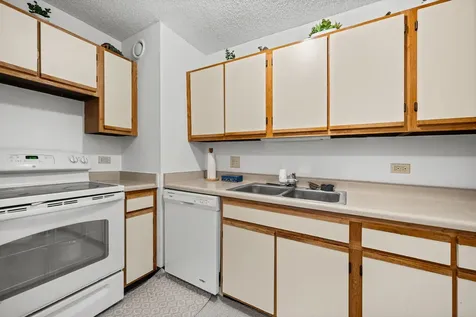 1122 North Clark Street Chicago IL 60610