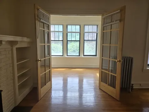 1128 West Pratt Boulevard Chicago IL 60626