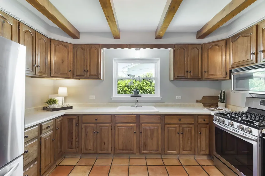 4 West Monroe Street Villa Park IL 60181
