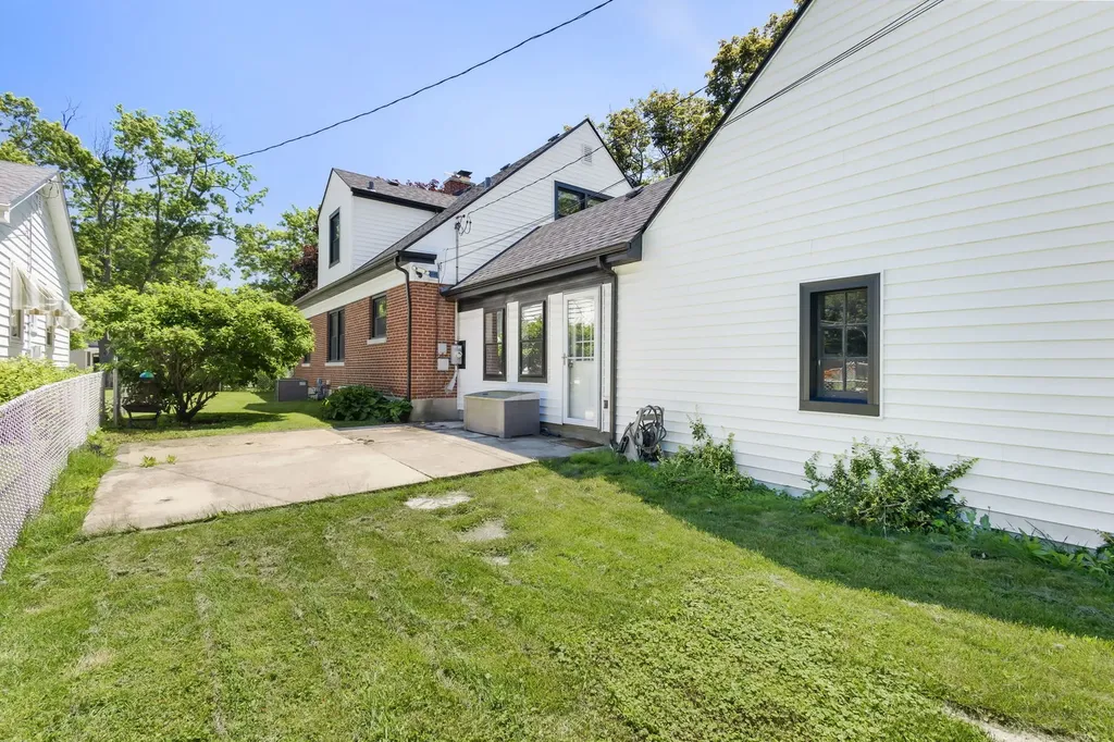 4 West Monroe Street Villa Park IL 60181