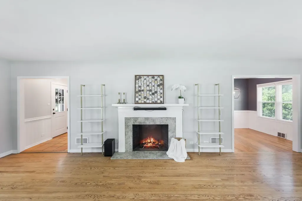 4 West Monroe Street Villa Park IL 60181