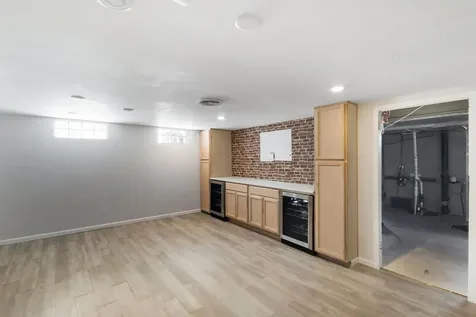 4 West Monroe Street Villa Park IL 60181