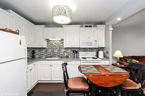 211 East Ohio Street Chicago IL 60611