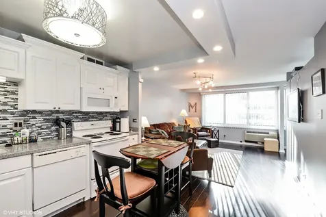211 East Ohio Street Chicago IL 60611